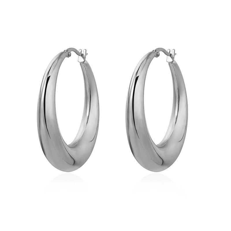 STATEMENT HOOP EARRING