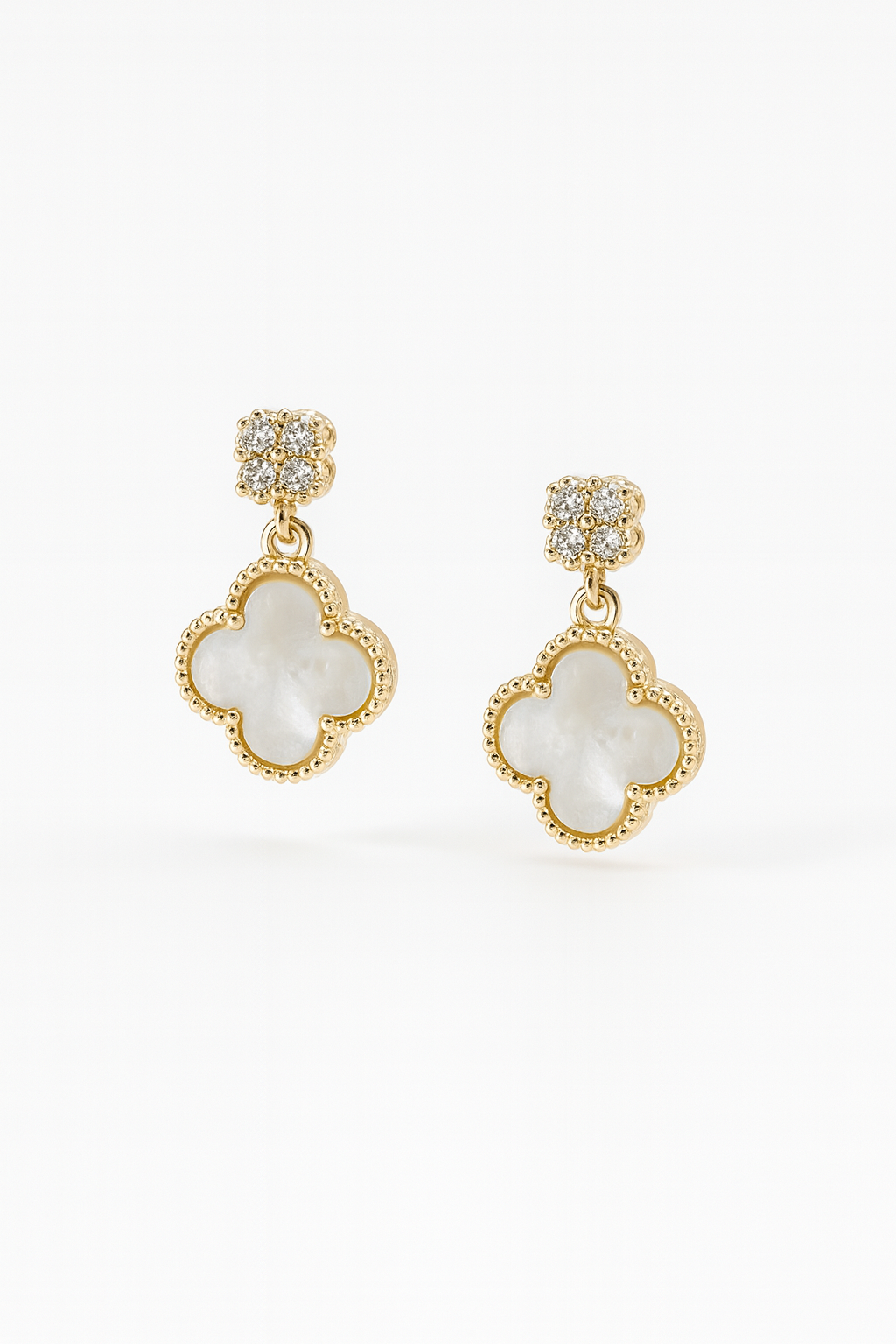 ETHEREAL CLOVER EARRING